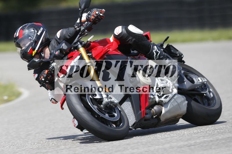 /27 12.06.2025 Ducati Schweiz Trackday Warmup  ADR/gelb-jeaune/ohne